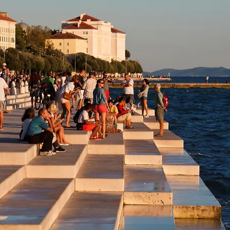 Obrovac Krusevo Modern Apt W Terrace & Sea View *